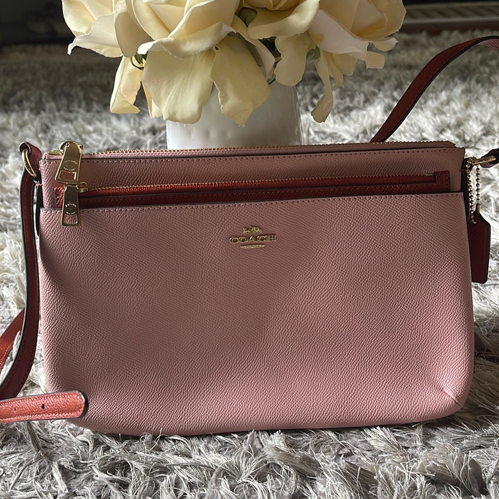 Beautiful COACH EAST/WEST CROSSBODY WITH POP-UP POUCH